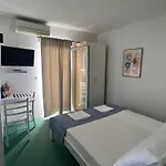 아파트 Mikulic 볼