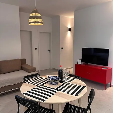 Mikulic Apartment *